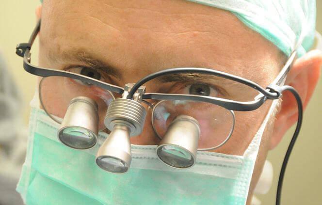 מנתח פלסטי לניתוחי חזה